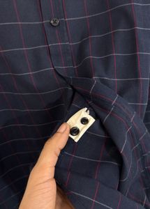 Men's Classic Plaid Button-Down Shirt