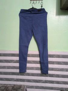 Classic Blue Skinny Jeans new unused no coin