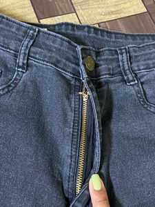 STRAIGHT JEANS