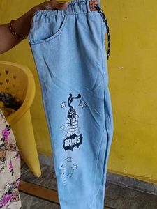 a denim jeans with