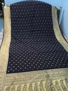 Elegant Navy Blue Saree with White Polka Dots