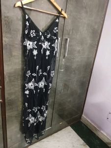 Black Night Gown With Shrug