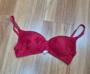 Red Lace Padded Bra shyla by pantaloons