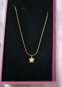 Delicate Gold Flower Necklace with Crystal