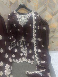 Elegant Embroidered Lehenga Choli Set