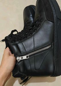 Unused Roadster Boots/Sneakers