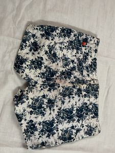 Freshgear Floral Printed Denim Shorts – Size 26