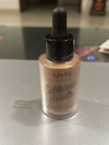 NYX California Beamin' Highlighter