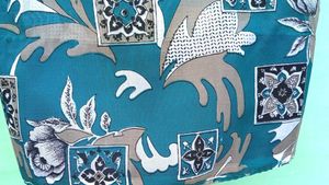 Vintage Floral Pattern Saree 💚✨