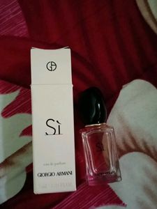 Giorgio Armani Si Eau de Parfum Travel Size