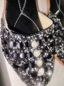 flat sandals