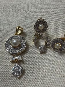 Elegant Pearl &amp; Diamond Jewelry Set