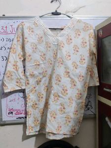 White Paisley Print Kurta with Lace Neckline