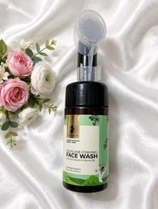 PILGRIM Spanish Squalane foaming face wash with Ki