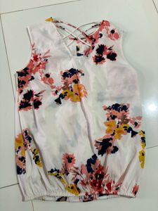 Floral Print Sleeveless Top