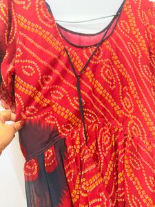 Red &amp; Black Bandhani Print Gown