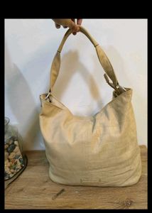Stylish Beige Croc-Embossed Handbag