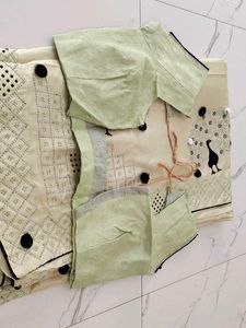 Cream Saree with Black Bird Motifs