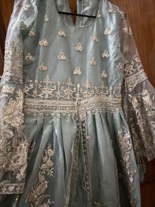 🌸Elegant Embroidered Kurta Set
