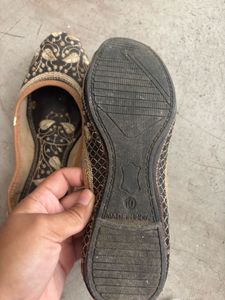 Embroidered Juttis - Traditional Footwear