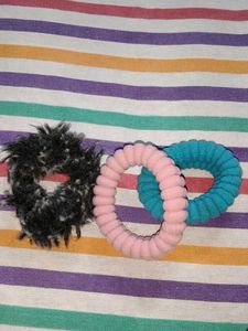 Lot of 3 Hair Ties