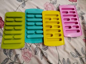 Set of 4 Ice Cube Trays