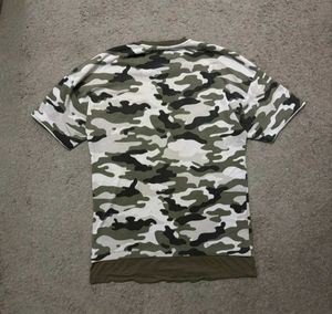 Pull&amp;Bear Camo "Army of None" T-Shirt
