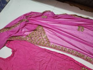 Beautiful Pink Embroidered Kurta Set