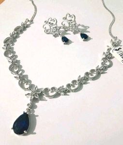 Elegant Sapphire Necklace &amp; Earring Set