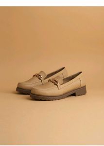 Beige Loafers 🐴