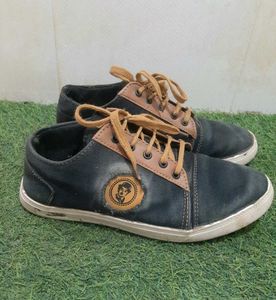 Washed Black Cloth Shoes 👟