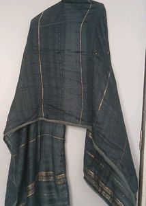 women kurta set with dupatta. genuinely used. good