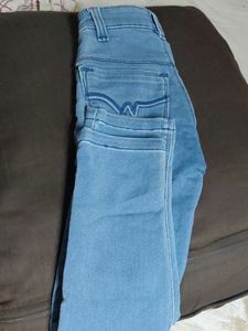 Cute Racing Outfit Shirt &amp; jeans combo