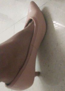 Low Heels Pumps