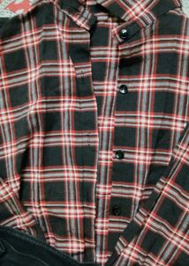 Women's Plaid Shirt &amp; Distressed Jeans Set