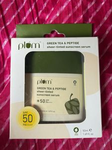 Plum Green Tea & Peptide Sunscreen Serum SPF 50