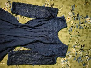 Navy Blue Top Women's 💙