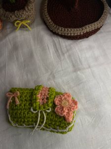 Crochet clover wallet