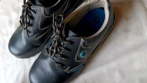 Bata Industrials Men's Leather Shoes