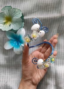 blue arm cuff🌊🩵