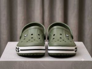 Green Crocs Clogs, Bayaband clog, Extreme Comfort