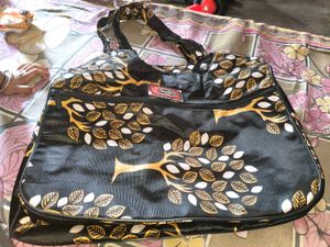New Stylish Black &amp; Gold Tree Print Travel Bag