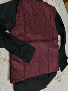 Boys Maroon &amp; Black Kurta Set