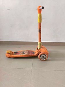 Kiwi Cool Smart Kick Scooter