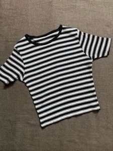 Black and White striped ribbed women's crop Top !
