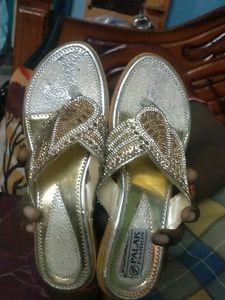Golden Heels With Stone