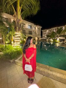 Elegant Red Midi Dress