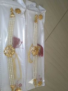 Elegant Pearl &amp; Gold Jewellery Set