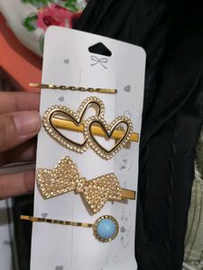 Sparkly Heart & Bow Hair Clips Set