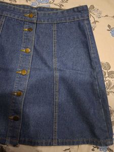Classic Denim Button-Up Skirt